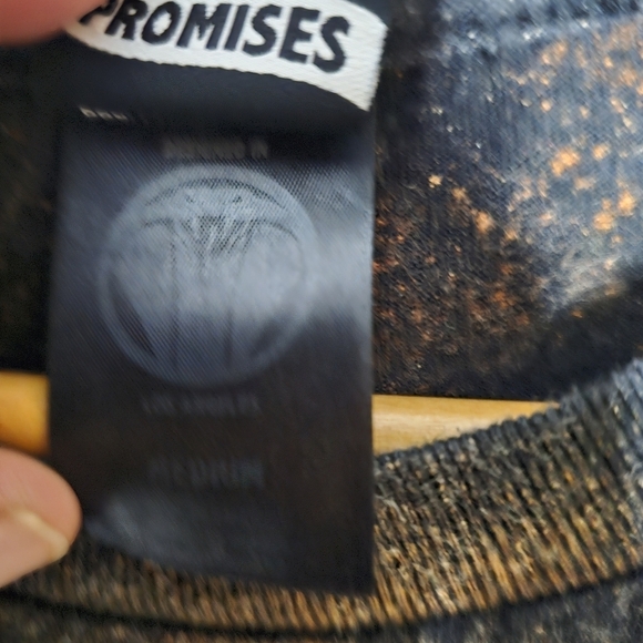 Broken Promises Devil as the Priest Acid Washed Graphic Tee Size Medium - Picture 11 of 11